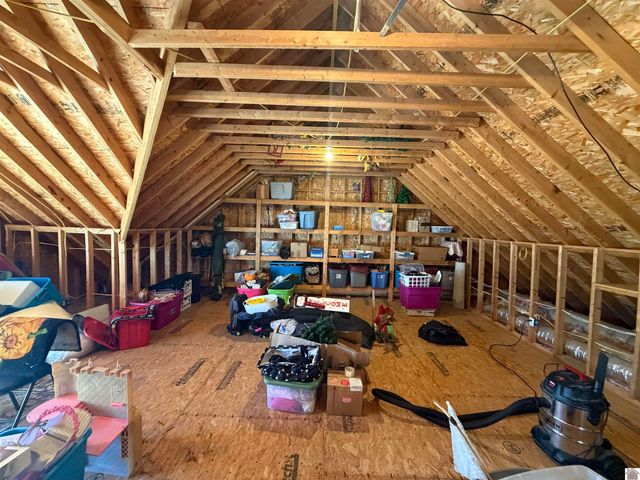 5710 Kentucky Dam Rd 632 X 243 X 51 X 218 X 21, Paducah, KY 42001