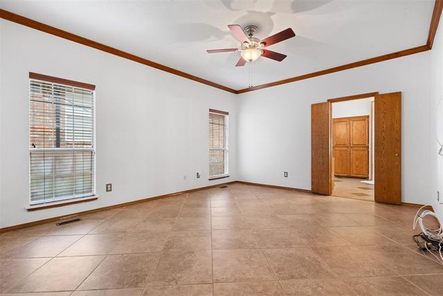 2405 Powderhorn, Edmond, OK 73034