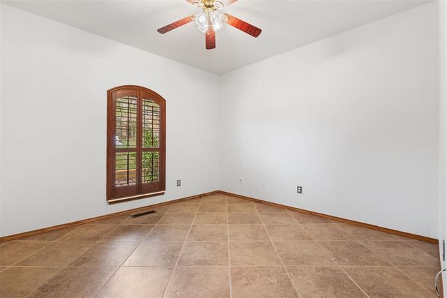 2405 Powderhorn, Edmond, OK 73034