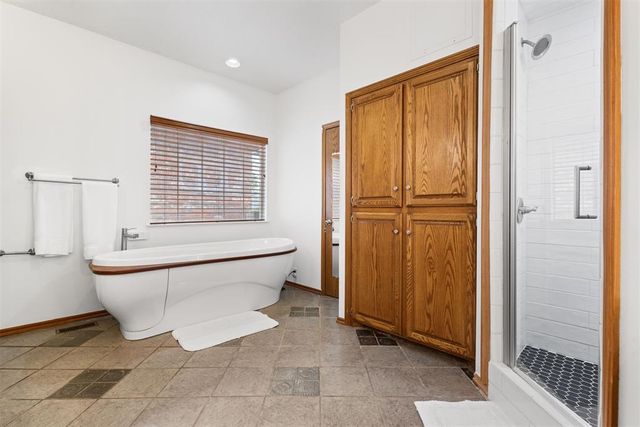 2405 Powderhorn, Edmond, OK 73034