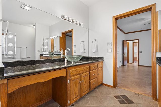 2405 Powderhorn, Edmond, OK 73034