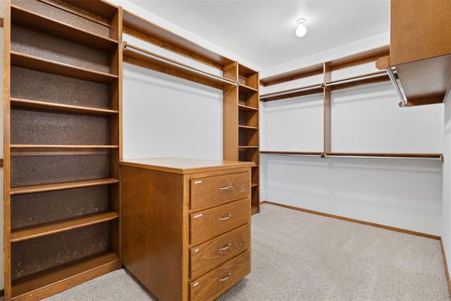 2405 Powderhorn, Edmond, OK 73034