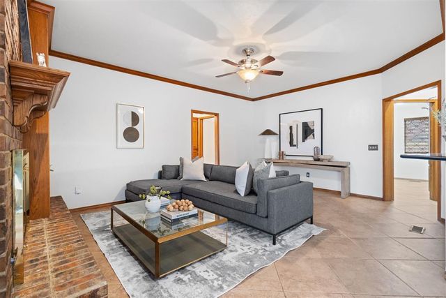 2405 Powderhorn, Edmond, OK 73034
