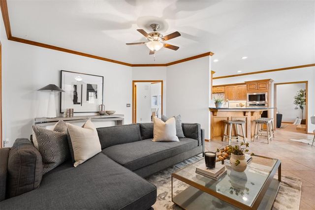 2405 Powderhorn, Edmond, OK 73034