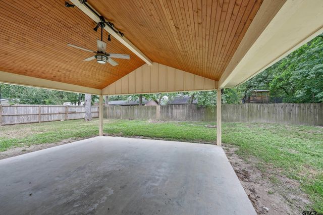 3619 Leaning Oaks, Flint, TX 75762