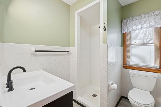 2047 32ND Street, Rock Island, IL 61201