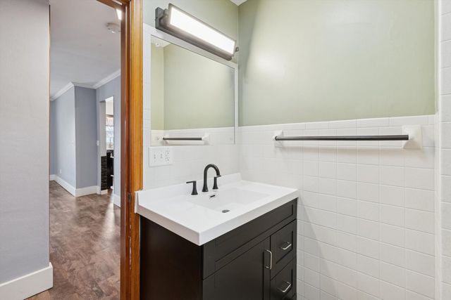 2047 32ND Street, Rock Island, IL 61201