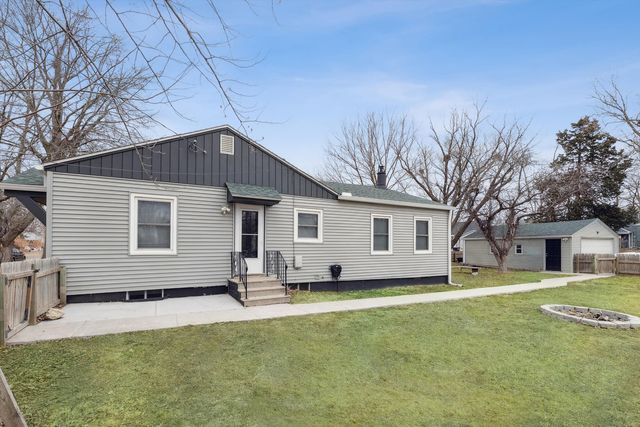 2047 32ND Street, Rock Island, IL 61201