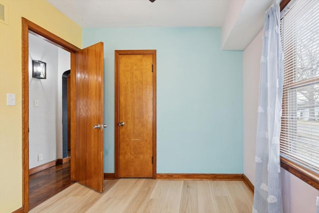 2047 32ND Street, Rock Island, IL 61201