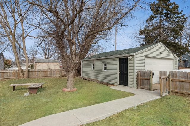 2047 32ND Street, Rock Island, IL 61201