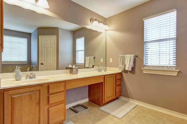 408 Island Oak DR, Austin, TX 78748