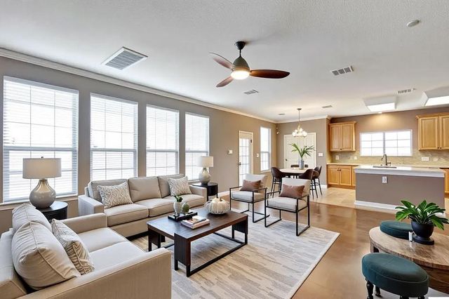 408 Island Oak DR, Austin, TX 78748