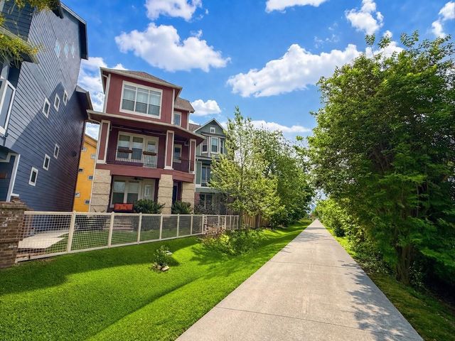 542 Oxford Street, Houston, TX 77007