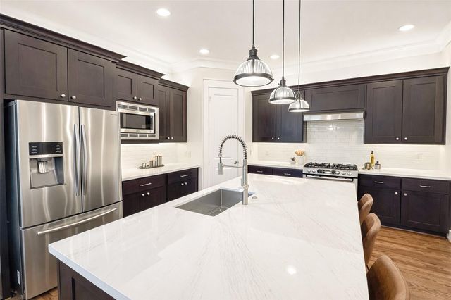 542 Oxford Street, Houston, TX 77007