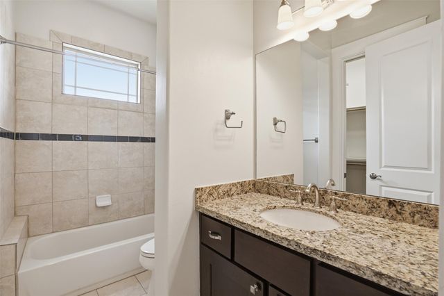 542 Oxford Street, Houston, TX 77007