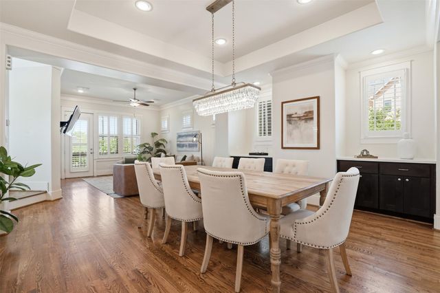 542 Oxford Street, Houston, TX 77007