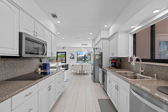 160 SE 12th Court, Pompano Beach, FL 33060