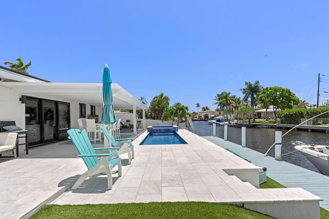 160 SE 12th Court, Pompano Beach, FL 33060