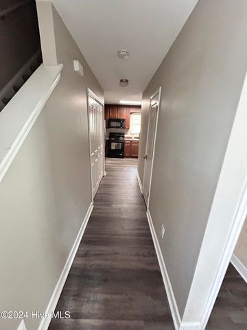 106 Blueberry Fields Road, Maple Hill, NC 28454