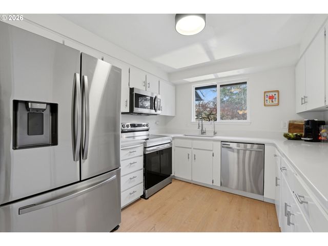 13583 Sw 64TH Ave, Portland, OR 97219