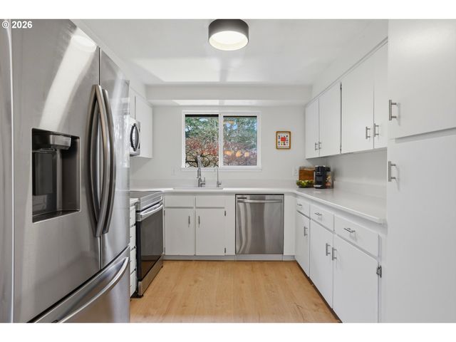 13583 Sw 64TH Ave, Portland, OR 97219