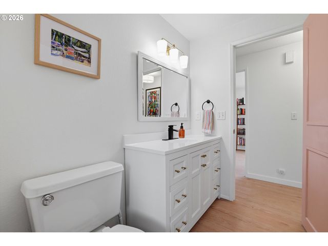 13583 Sw 64TH Ave, Portland, OR 97219