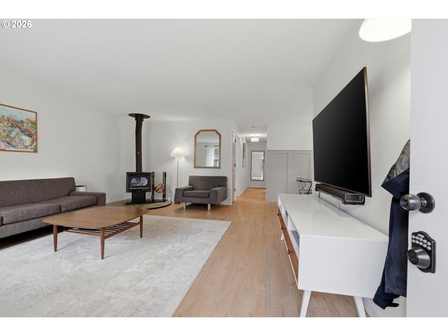 13583 Sw 64TH Ave, Portland, OR 97219