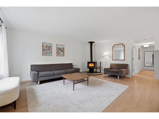 13583 Sw 64TH Ave, Portland, OR 97219