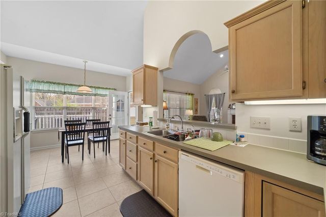 2912 Windmere Court, Winston-salem, NC 27103