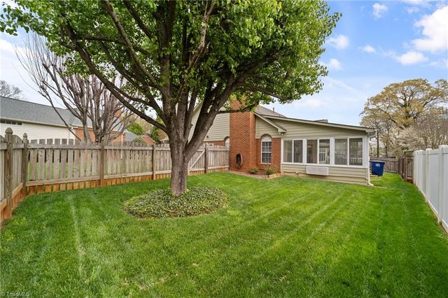 2912 Windmere Court, Winston-salem, NC 27103