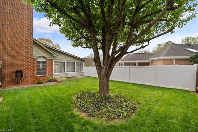 2912 Windmere Court, Winston-salem, NC 27103