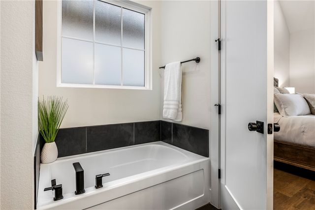 6201 SW Beacon Street, Bentonville, AR 72713