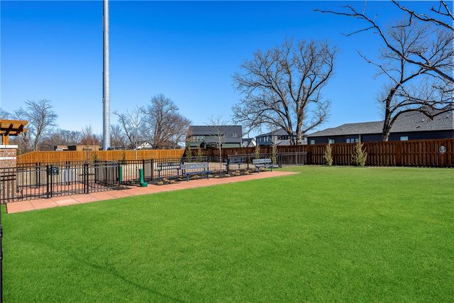 6201 SW Beacon Street, Bentonville, AR 72713