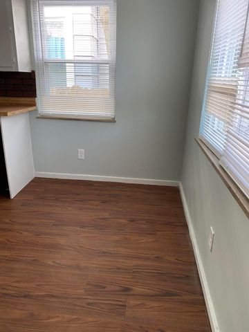 232 S Burgess Avenue, Columbus, OH 43204