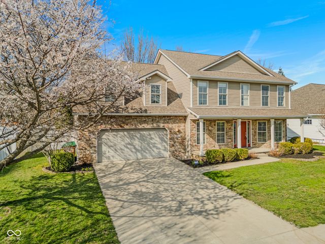 2296 Berkshire Place N, Columbus, IN 47203