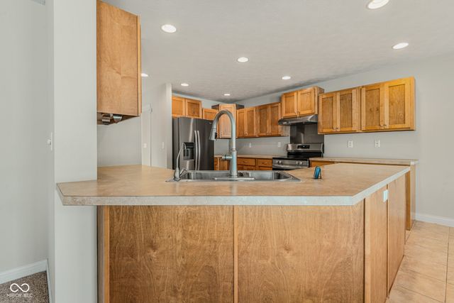 2296 Berkshire Place N, Columbus, IN 47203