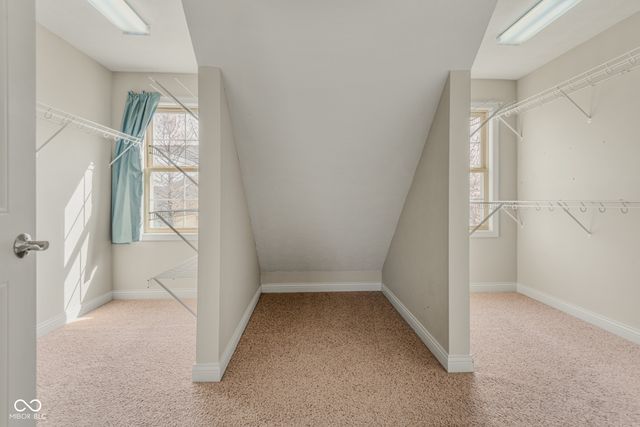 2296 Berkshire Place N, Columbus, IN 47203