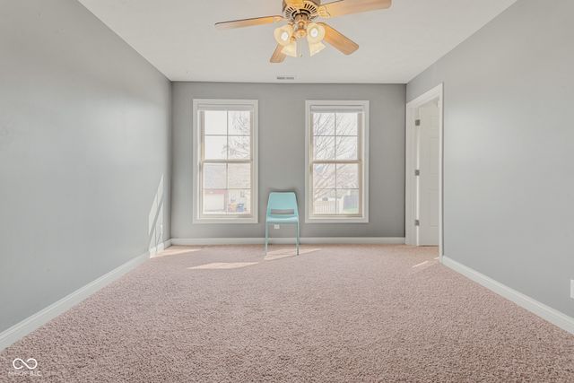 2296 Berkshire Place N, Columbus, IN 47203