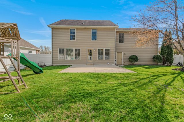 2296 Berkshire Place N, Columbus, IN 47203