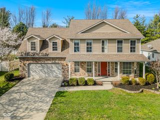 2296 Berkshire Place N, Columbus, IN 47203