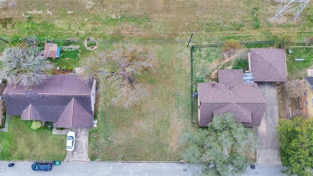 1115 Gardendale Drive, Houston, TX 77018