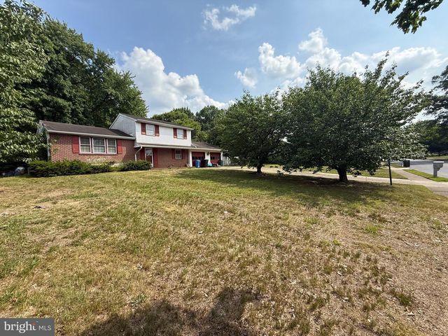 422 BIRCH DR, Mickleton, NJ 08056