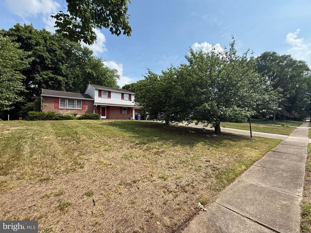 422 BIRCH DR, Mickleton, NJ 08056