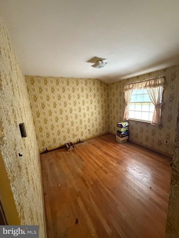 422 BIRCH DR, Mickleton, NJ 08056