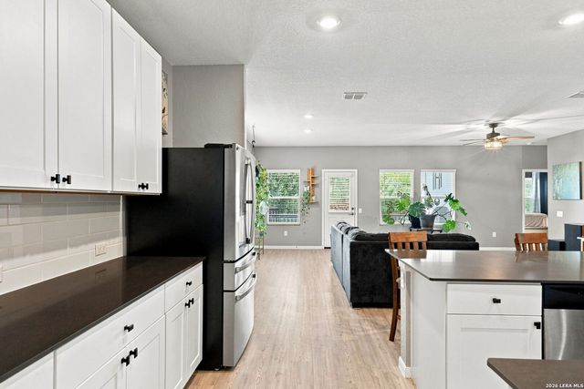 13215 Turnesa Ter, San Antonio, TX 78221