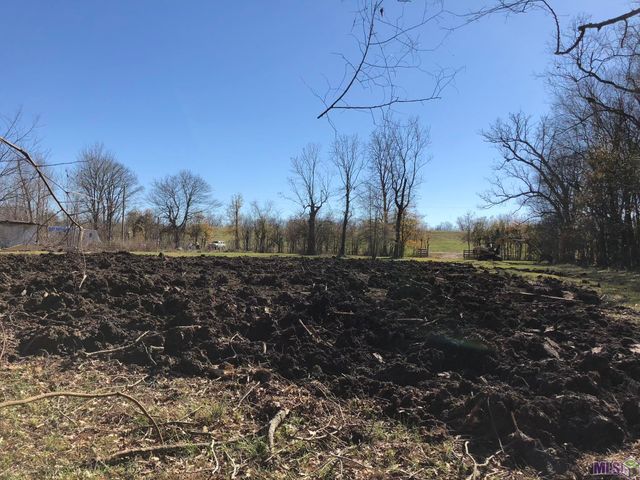 12033 River Rd, Baton Rouge, LA 70820