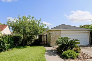 14206 Stokesmount Drive, Houston, TX 77077