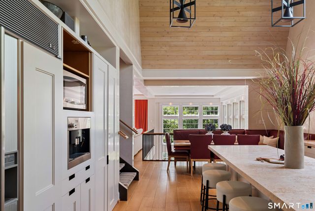 114 Adams Lane, New Canaan, CT 06840