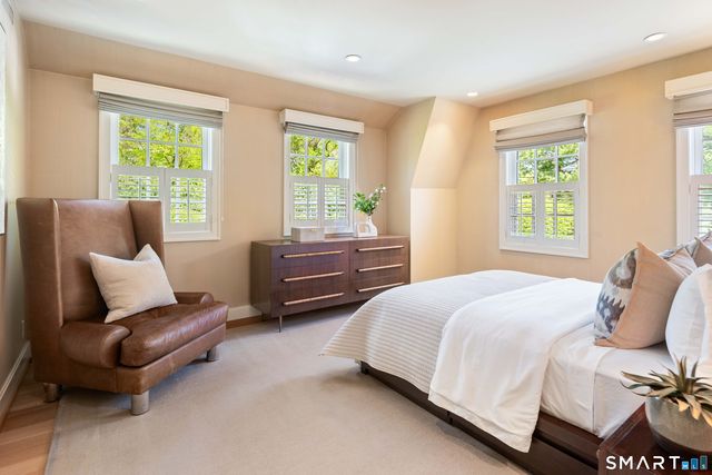 114 Adams Lane, New Canaan, CT 06840