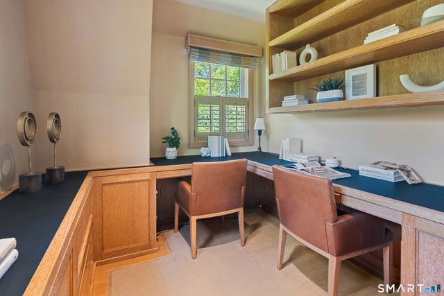 114 Adams Lane, New Canaan, CT 06840